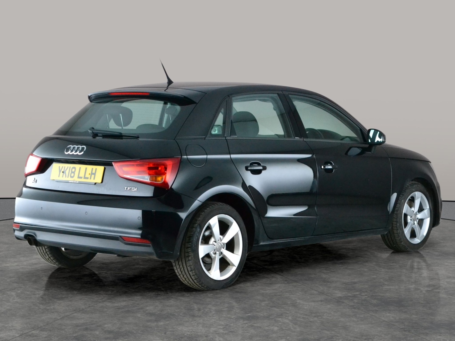 Used Audi A1 2018 for sale - 77170943: Photo 9