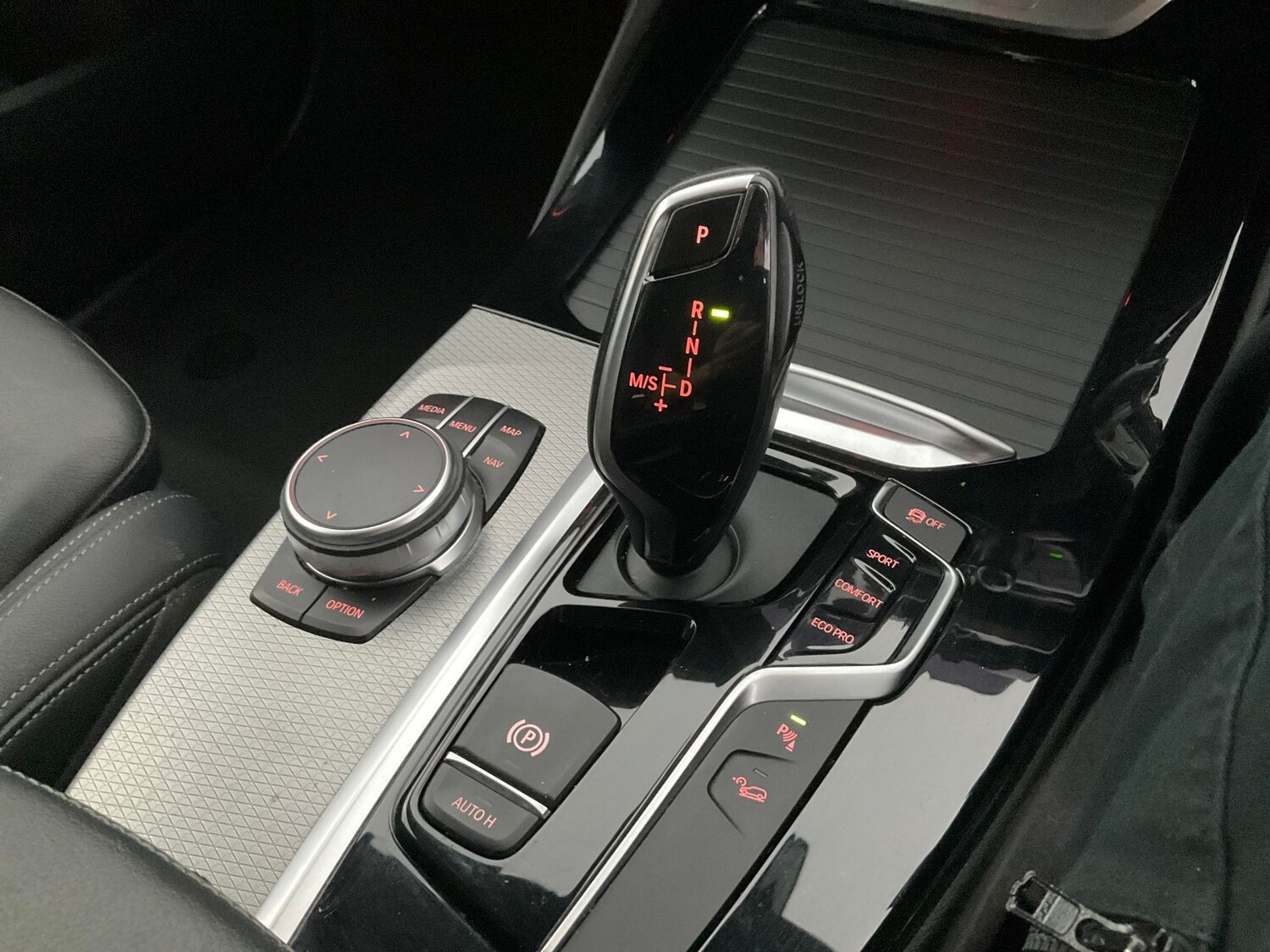Vehicle 33