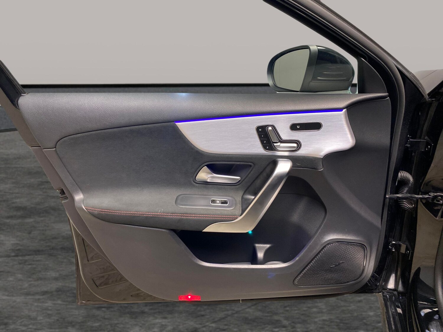 Used Mercedes-Benz A-Class for sale - 77962943: Photo 28