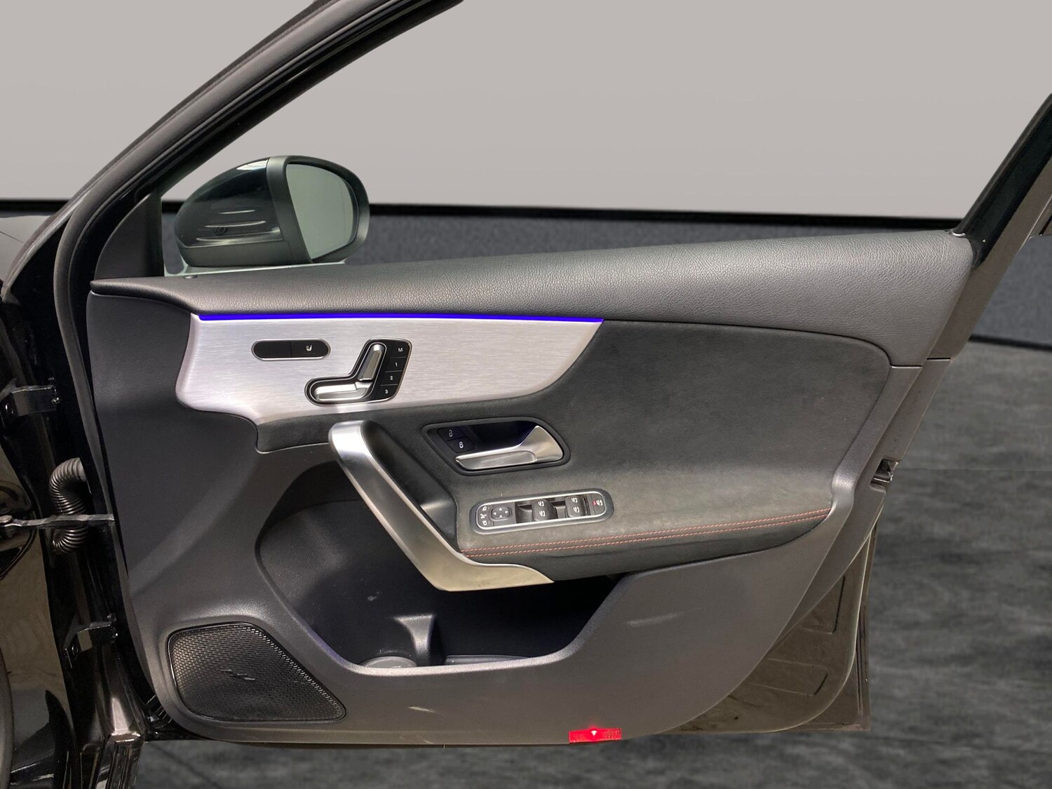 Used Mercedes-Benz A-Class for sale - 77962943: Photo 31