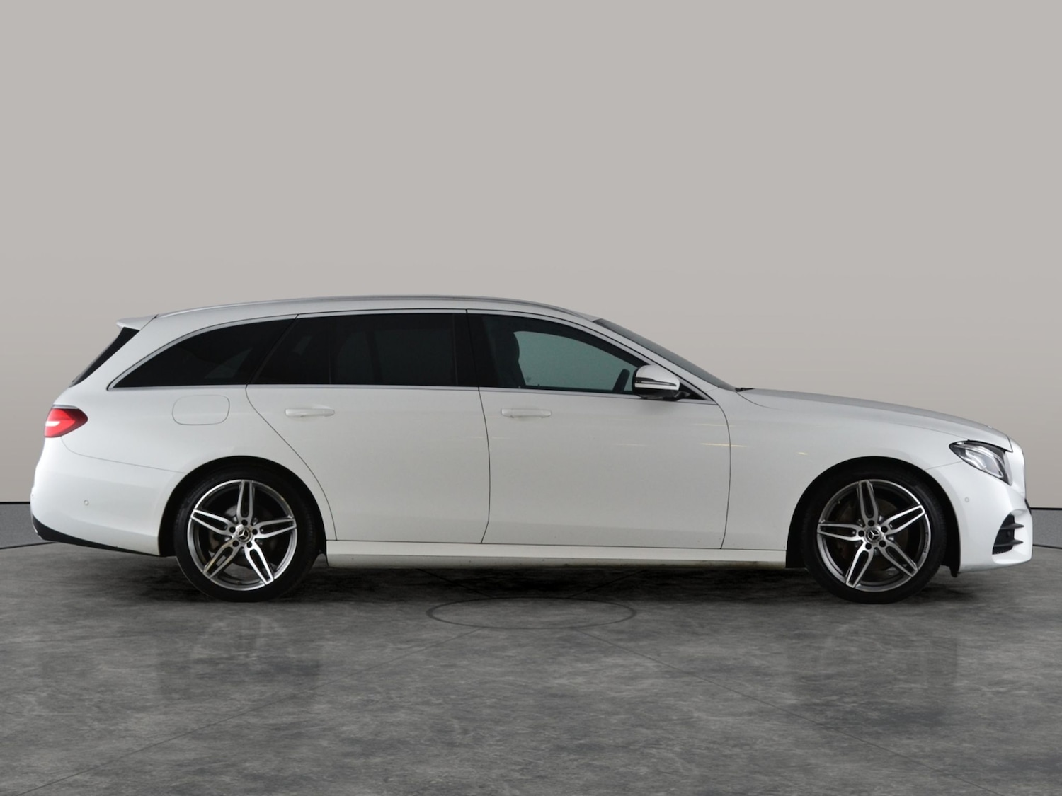 Used Mercedes-Benz E Class 2019 for sale - 78218571: Photo 11