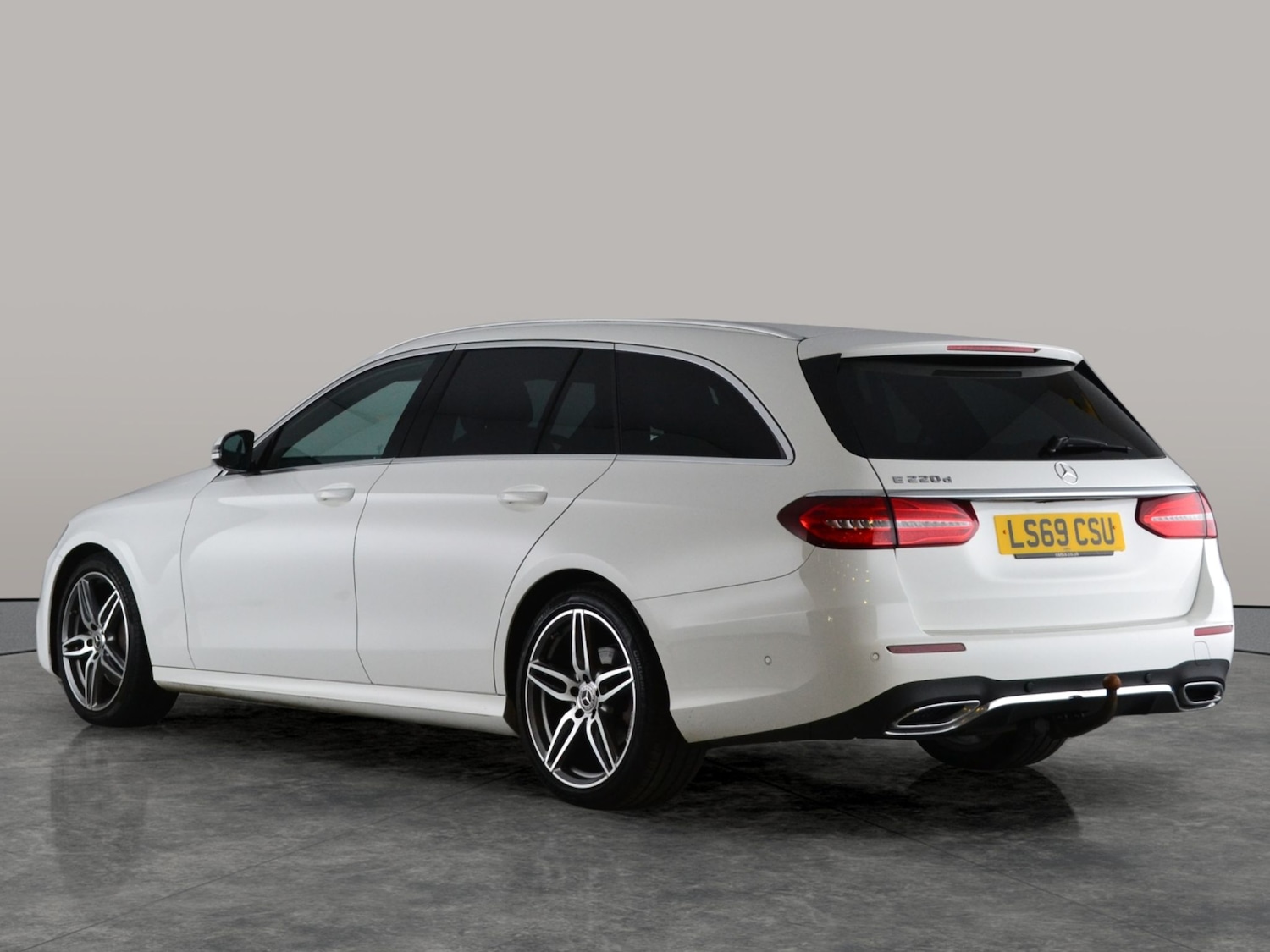 Used Mercedes-Benz E Class 2019 for sale - 78218571: Photo 8