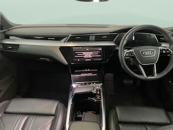 Used Audi e-tron 2021 for sale - 75746043: Photo