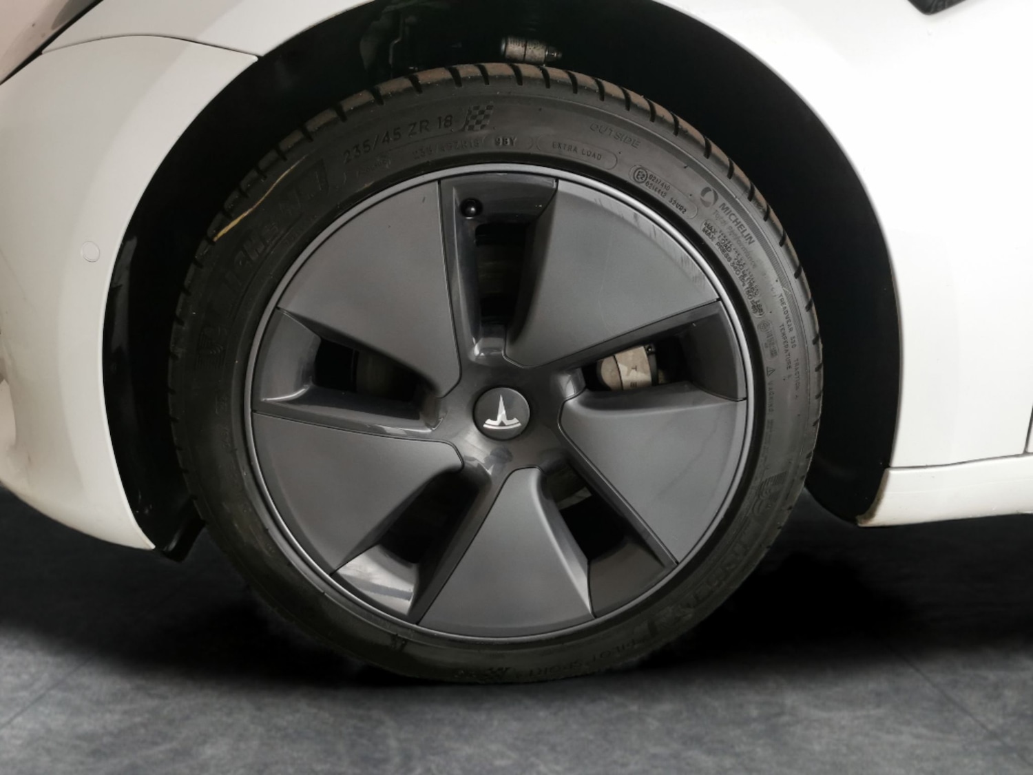 Used Tesla Model 3 2020 for sale - 76931914: Photo 28