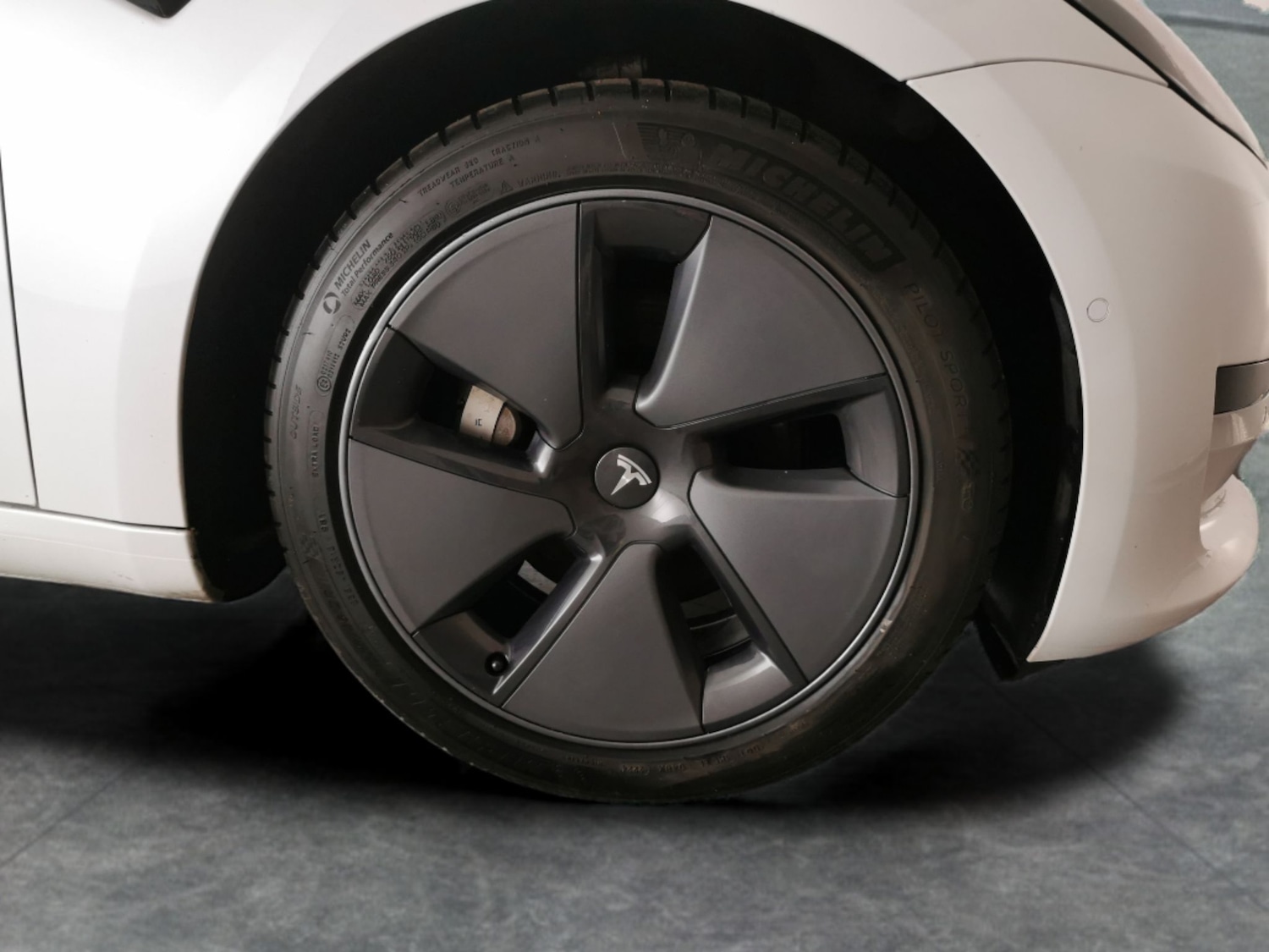 Used Tesla Model 3 2020 for sale - 76931914: Photo 29