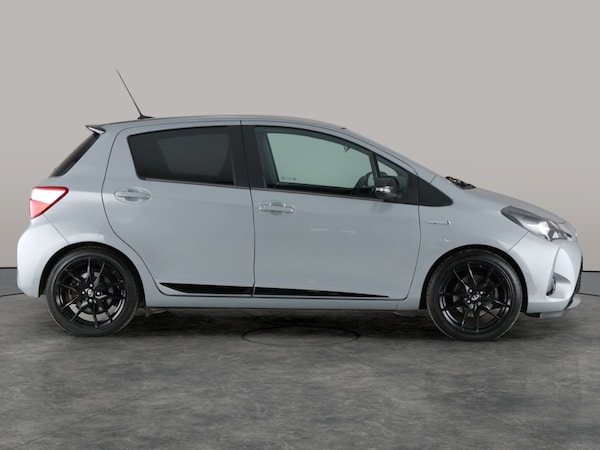 Used Toyota Yaris 2020 for sale - 76218102: Photo 13