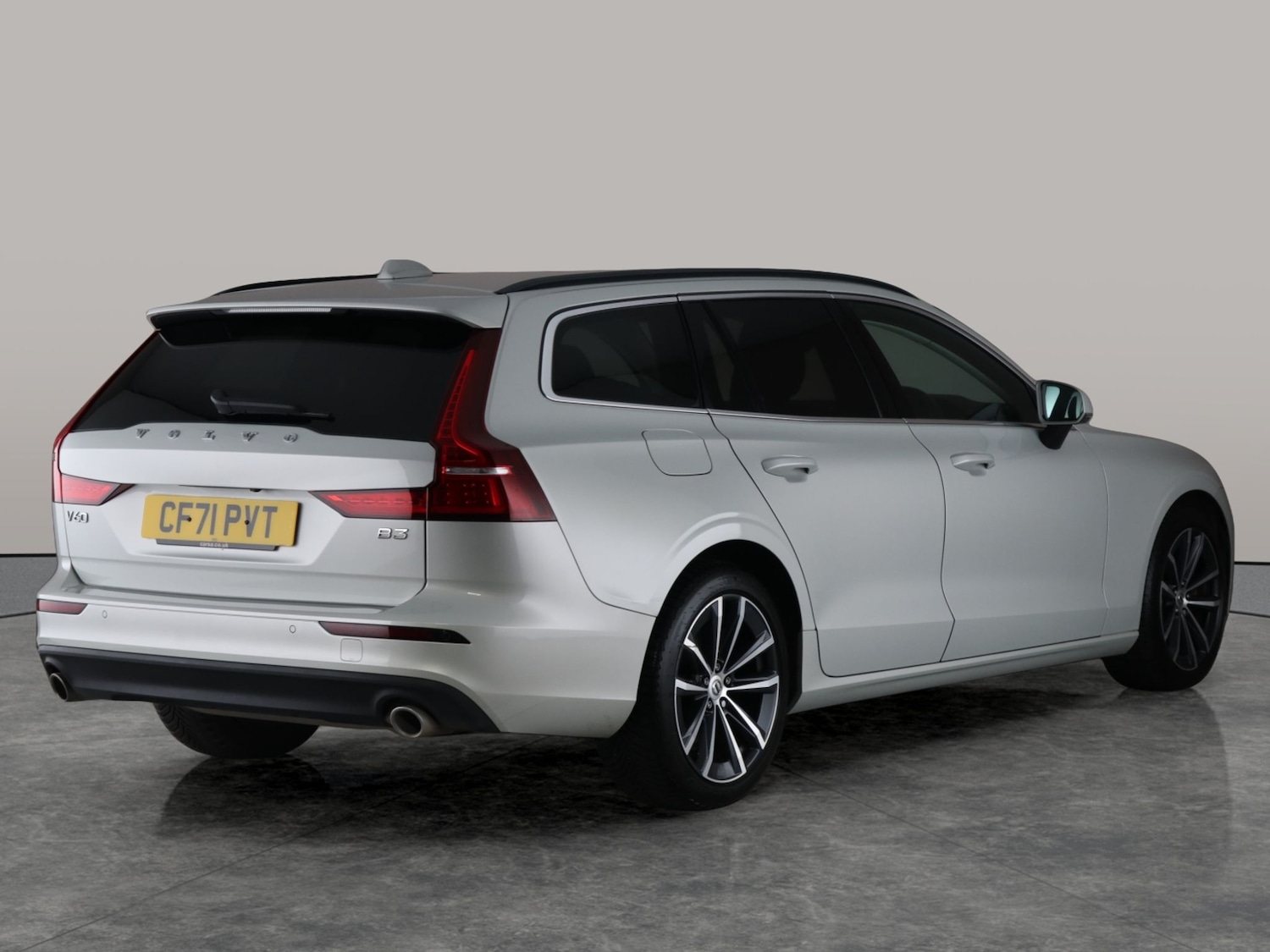 Used Volvo V60 2022 for sale - 76626145: Photo 11