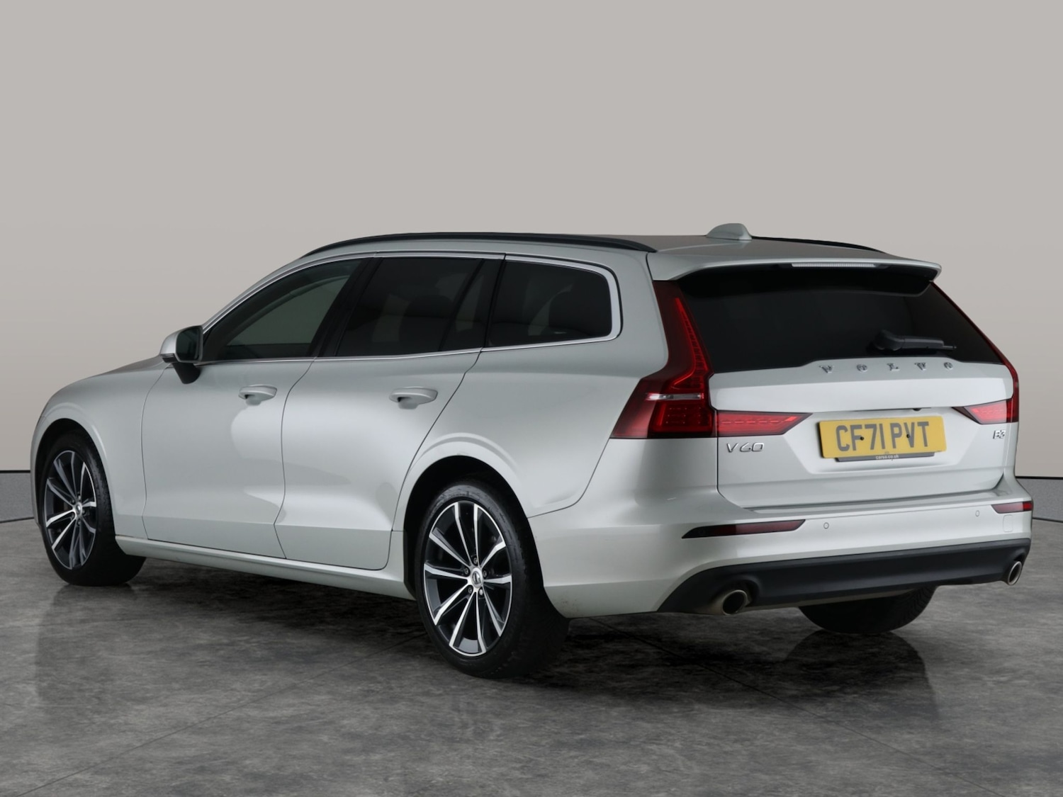 Used Volvo V60 2022 for sale - 76626145: Photo 13