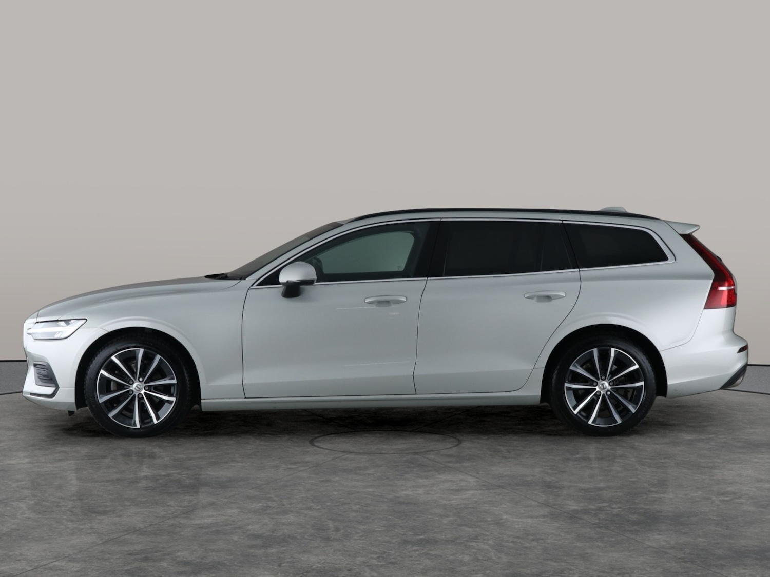 Used Volvo V60 2022 for sale - 76626145: Photo 14