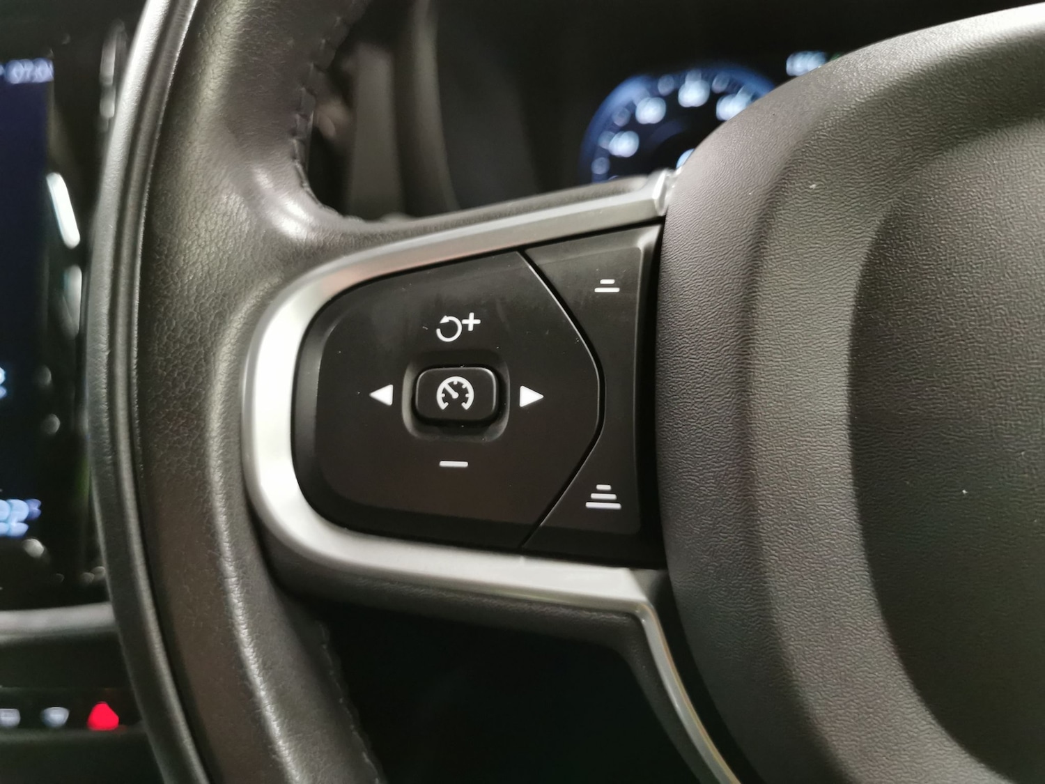 Used Volvo V60 2022 for sale - 76626145: Photo 19