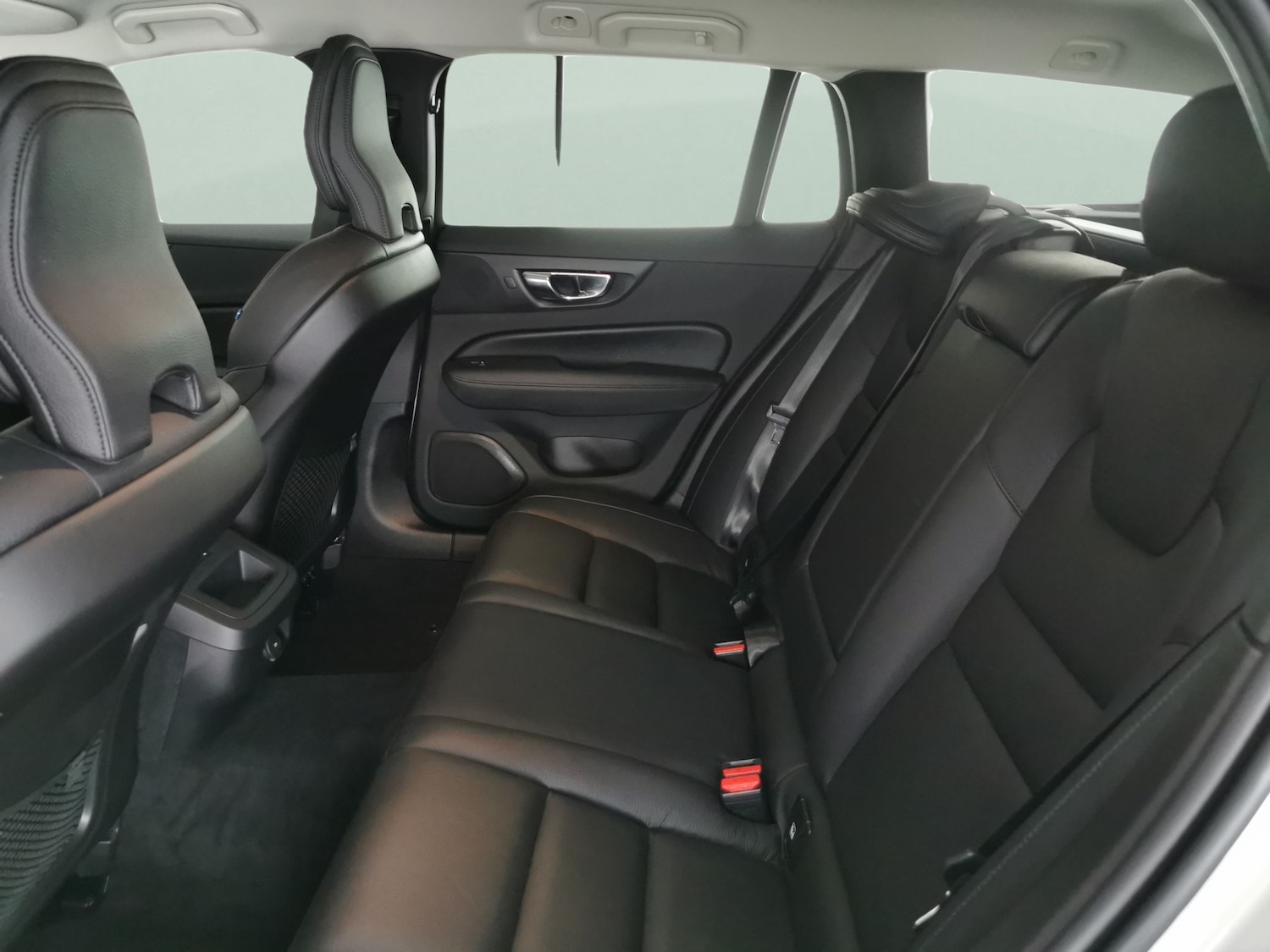 Used Volvo V60 2022 for sale - 76626145: Photo 29