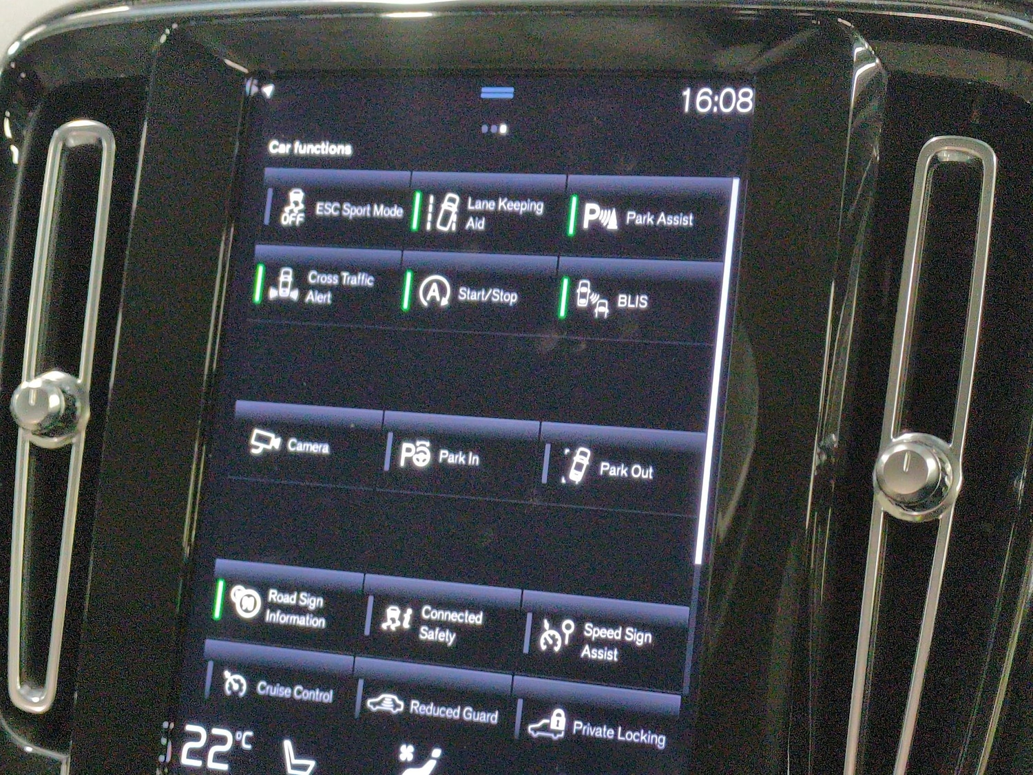 Used Volvo XC40 for sale - 77013311: Photo 25