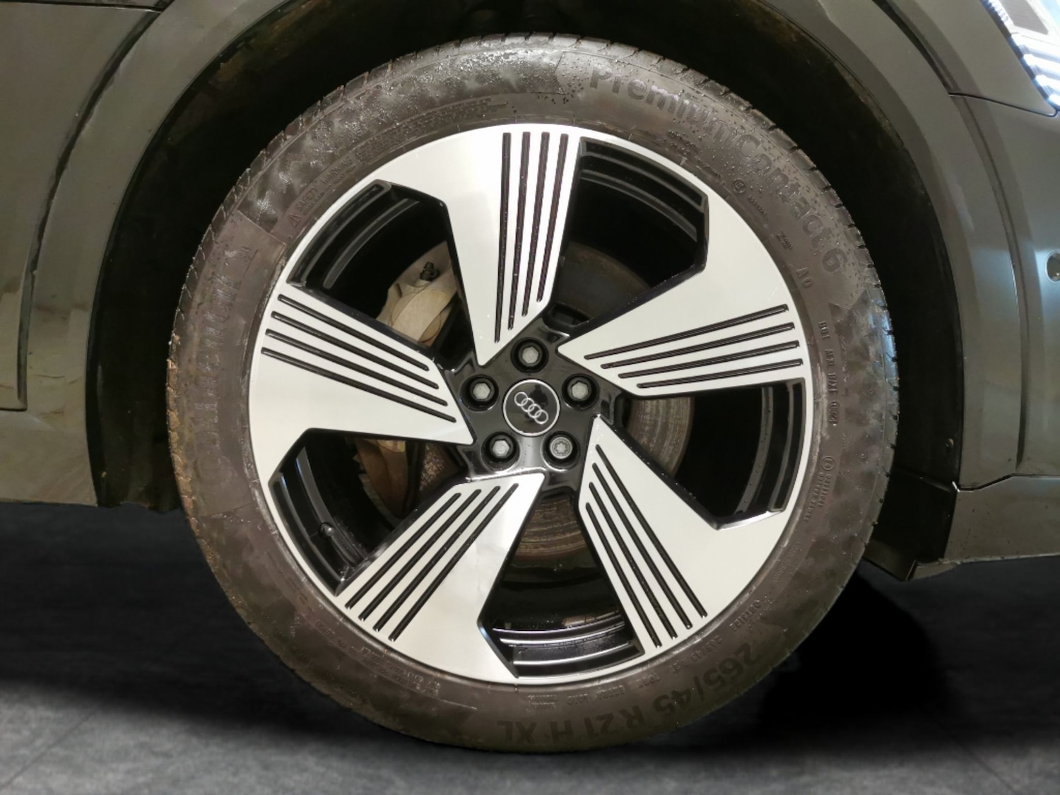 Used Audi e-tron 2021 for sale - 77165651: Photo 24