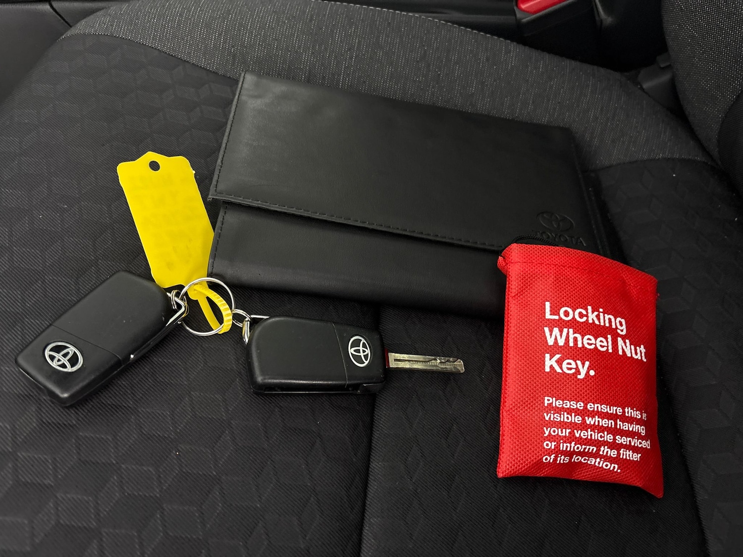 Used Toyota Yaris 2022 for sale - 76935088: Photo 34