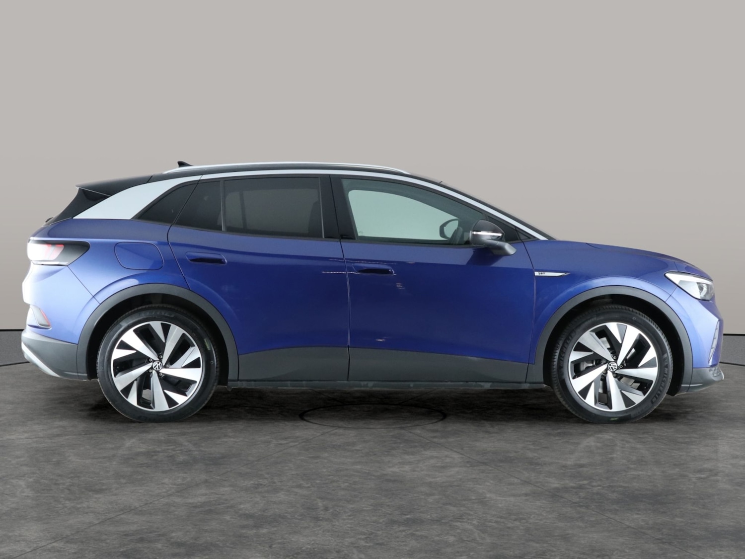 Used Volkswagen ID.4 2021 for sale - 76751593: Photo 9