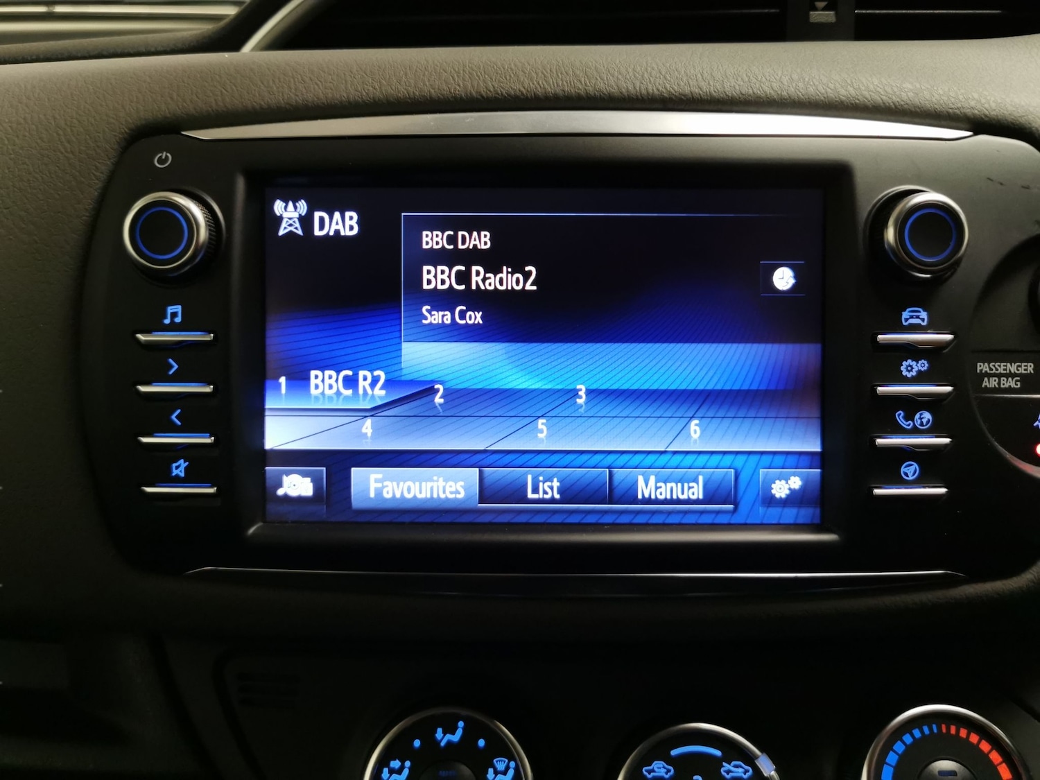 Used Toyota Yaris for sale - 76555074: Photo 6