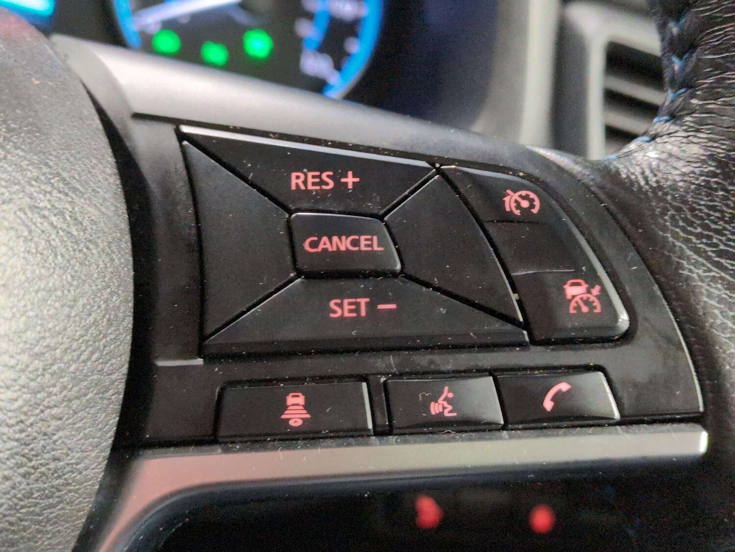 Used Nissan Leaf for sale - 77902175: Photo 17