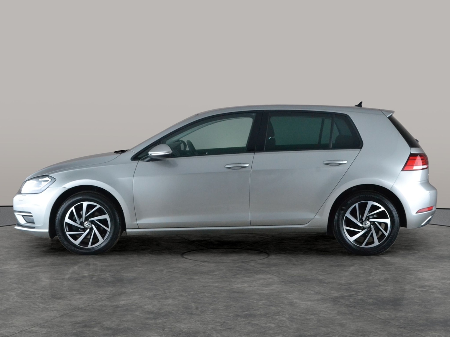 Used Volkswagen Golf 2020 for sale - 77789933: Photo 14