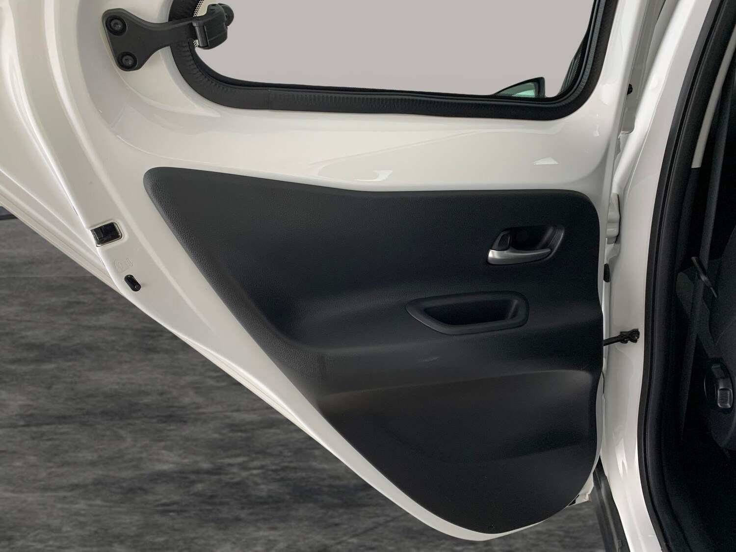 Used Toyota Aygo X 2023 for sale - 78210998: Photo 27