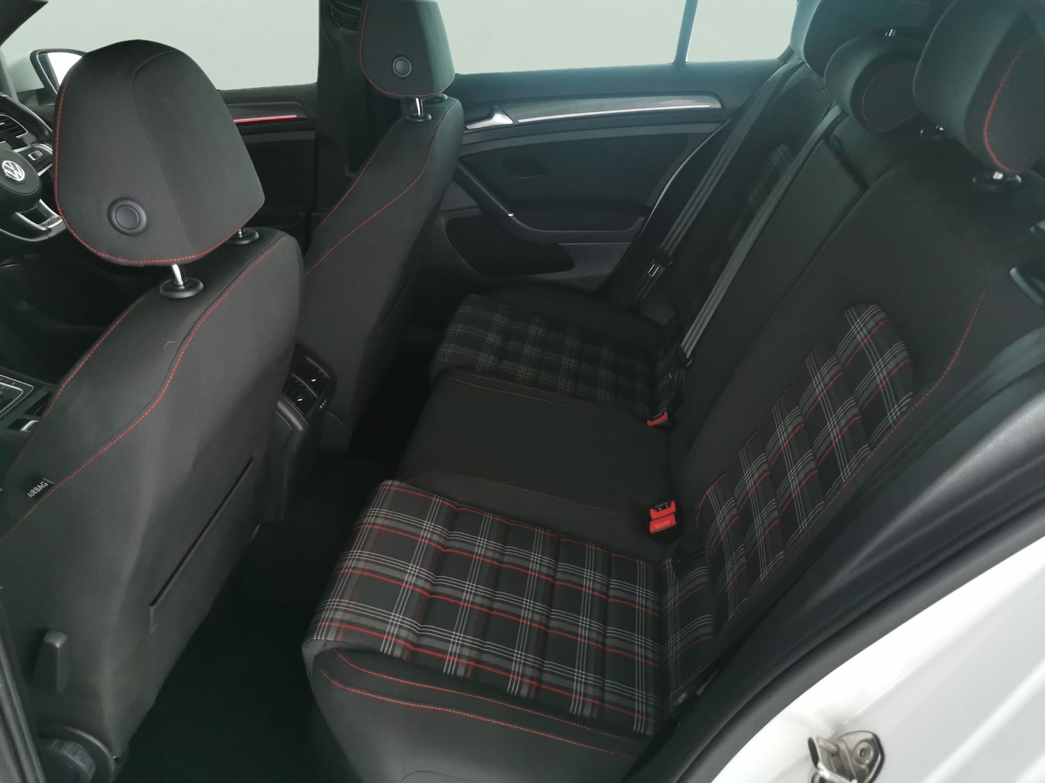 Used Volkswagen Golf 2018 for sale - 76847584: Photo 24