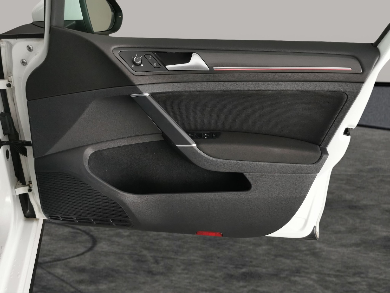 Used Volkswagen Golf 2018 for sale - 76847584: Photo 28