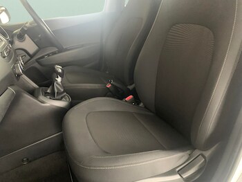 Used Hyundai i10 undefined for sale - 76531897: Photo