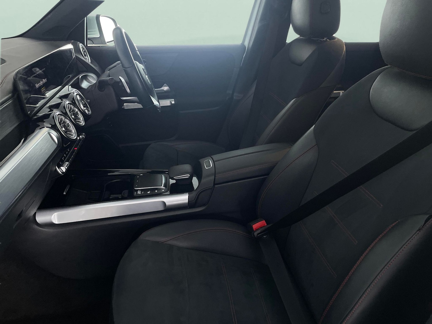 Used Mercedes-Benz EQB 2022 for sale - 77443160: Photo 4