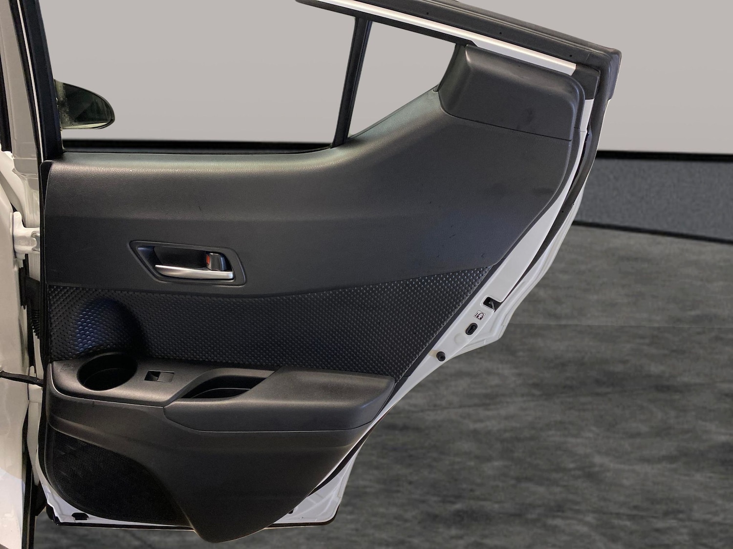 Used Toyota C-HR 2023 for sale - 78132605: Photo 29