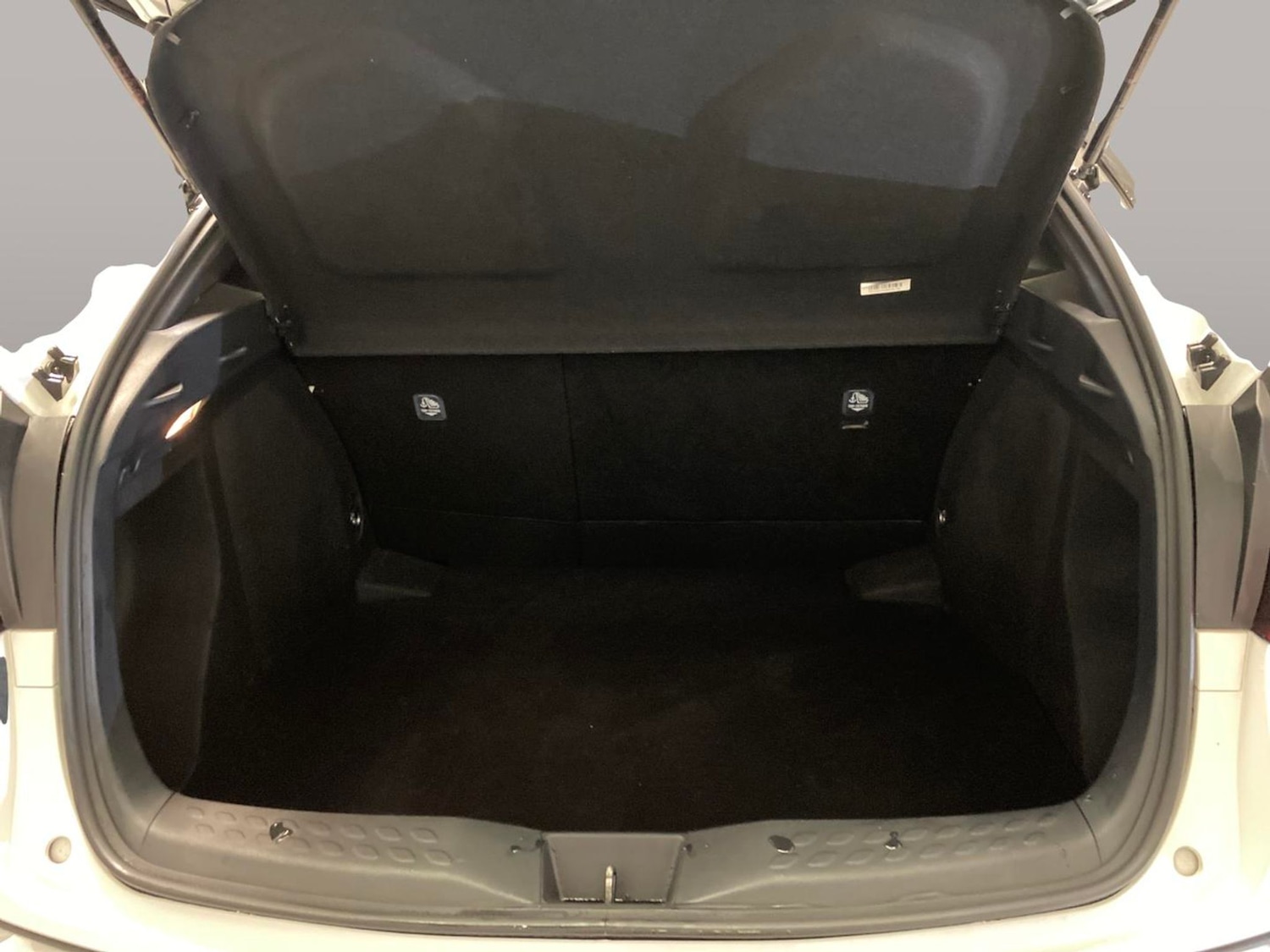 Used Toyota C-HR 2023 for sale - 78132605: Photo 33