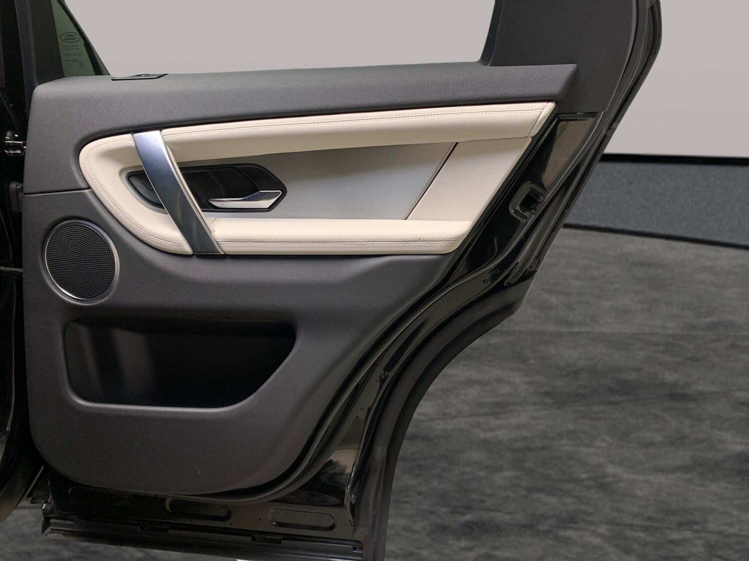 Used Land Rover Discovery Sport 2021 for sale - 77513928: Photo 27