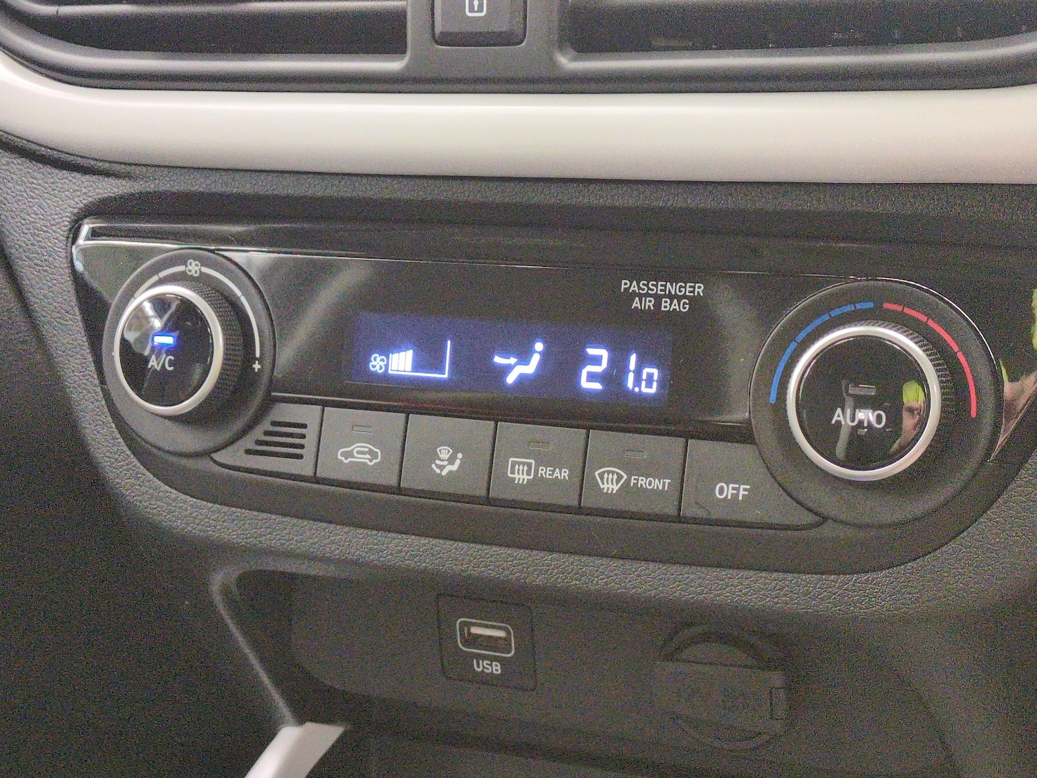 Used Hyundai i10 2022 for sale - 76587372: Photo 16