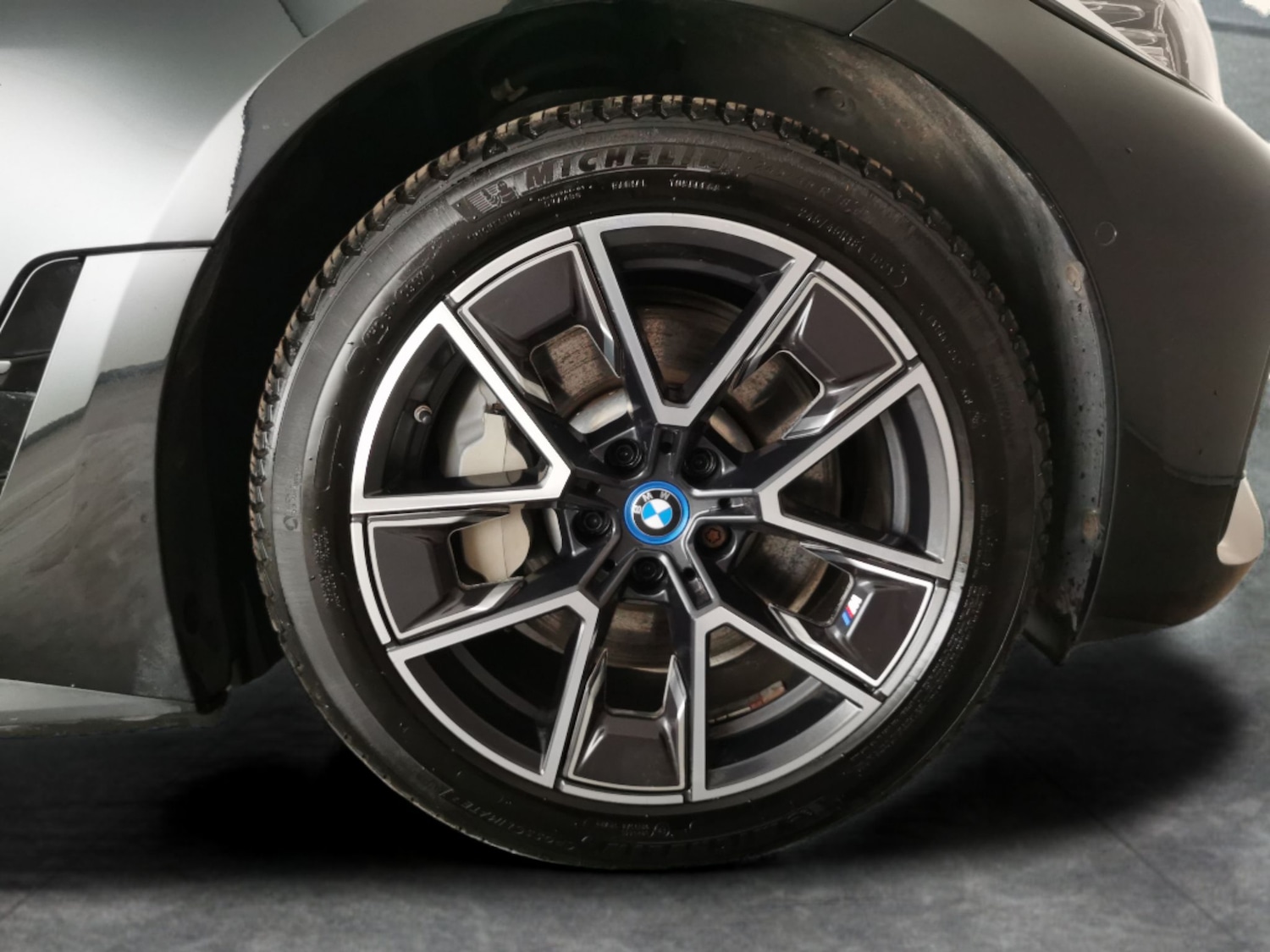 Used BMW i4 2022 for sale - 76452543: Photo 32