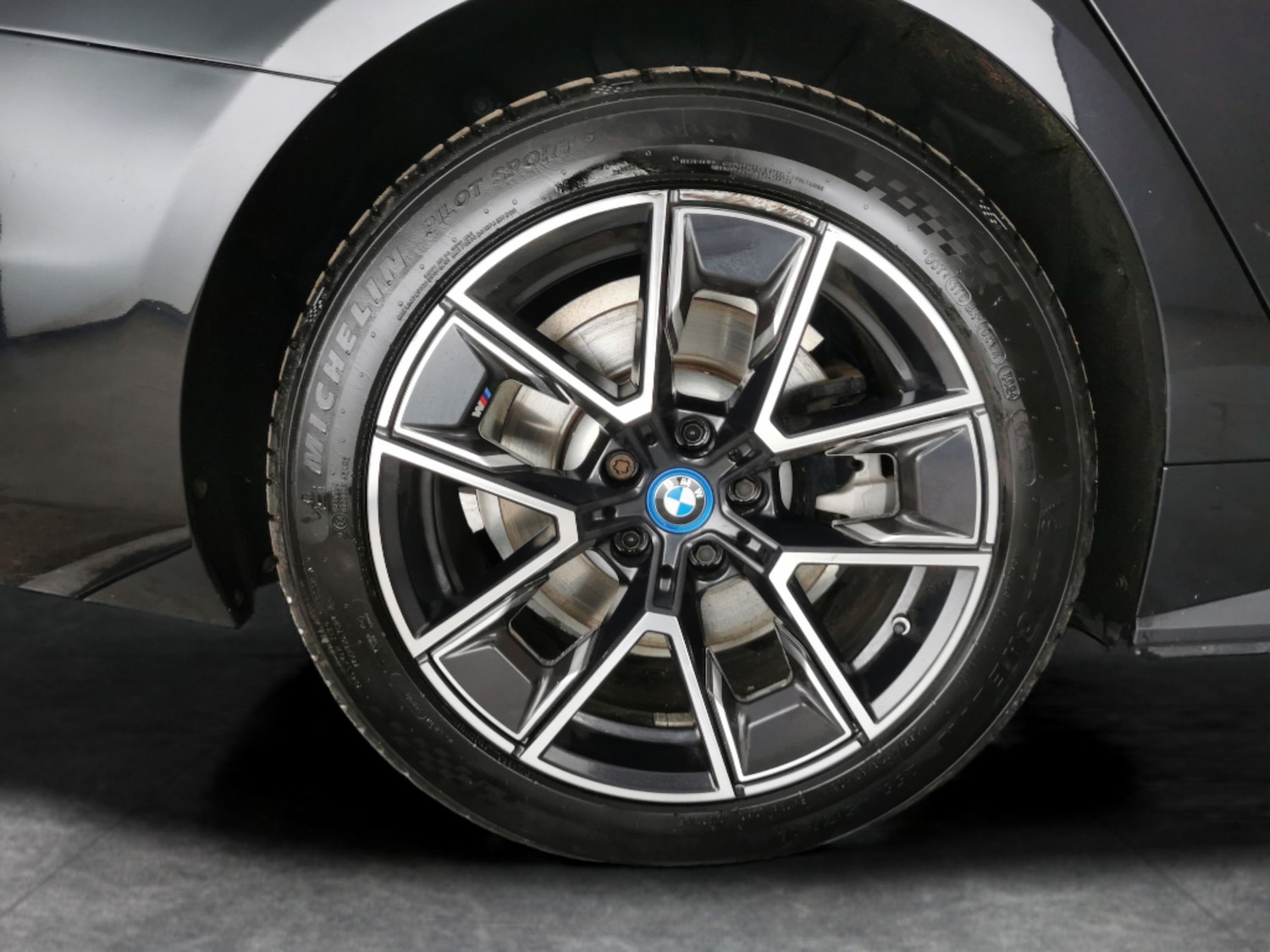 Used BMW i4 2022 for sale - 76452543: Photo 33