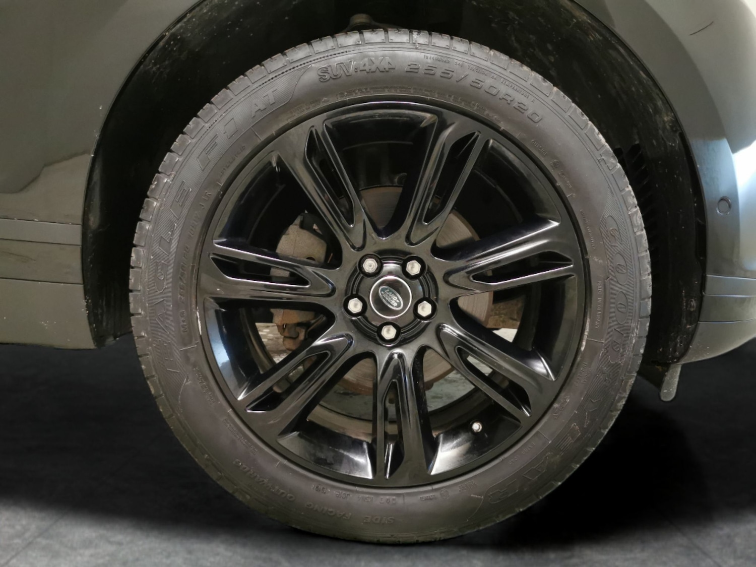 Used Land Rover Range Rover Velar 2020 for sale - 76477619: Photo 26