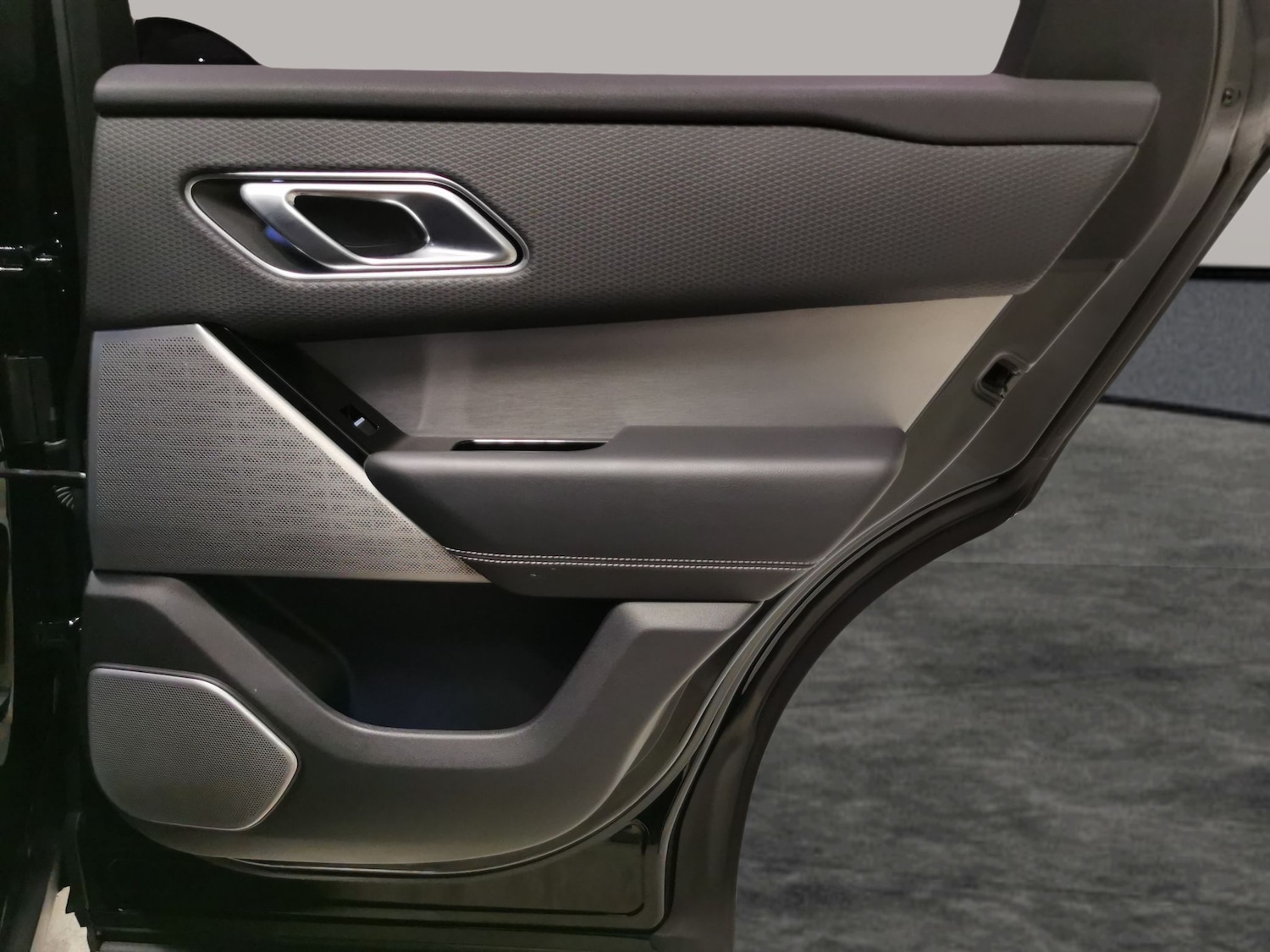 Used Land Rover Range Rover Velar 2020 for sale - 76477619: Photo 31