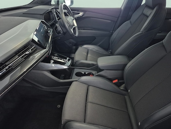 Used Audi Q4 e-tron 2023 for sale - 79367329: Photo