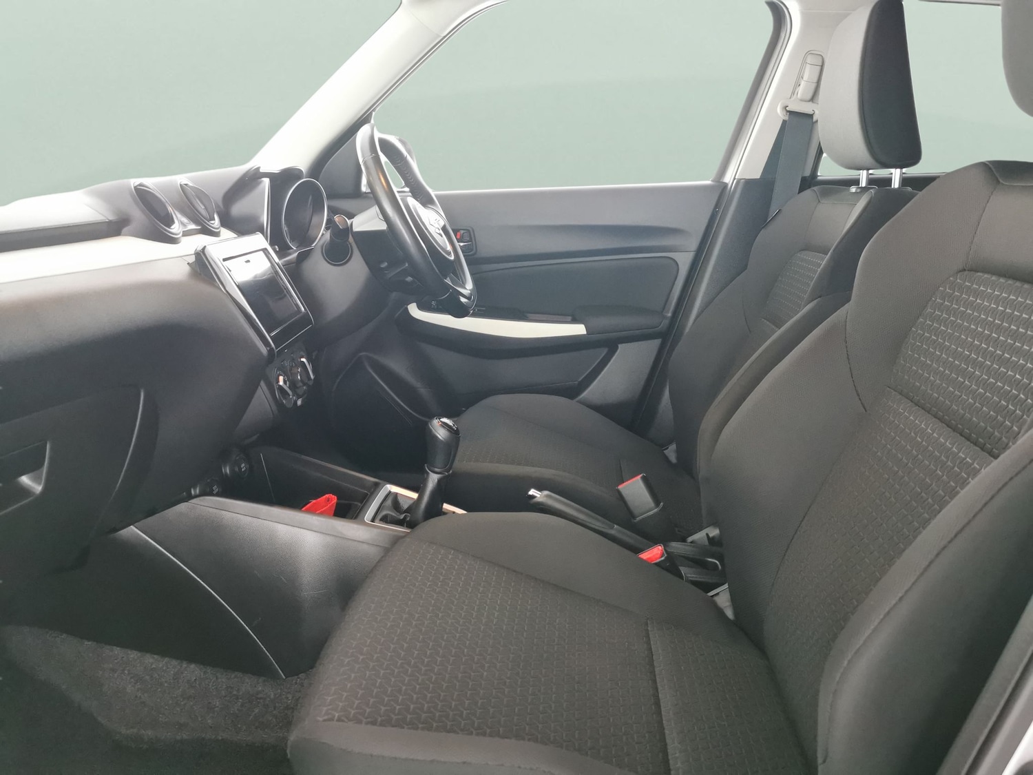 Used Suzuki Swift 2021 for sale - 77393770: Photo 4