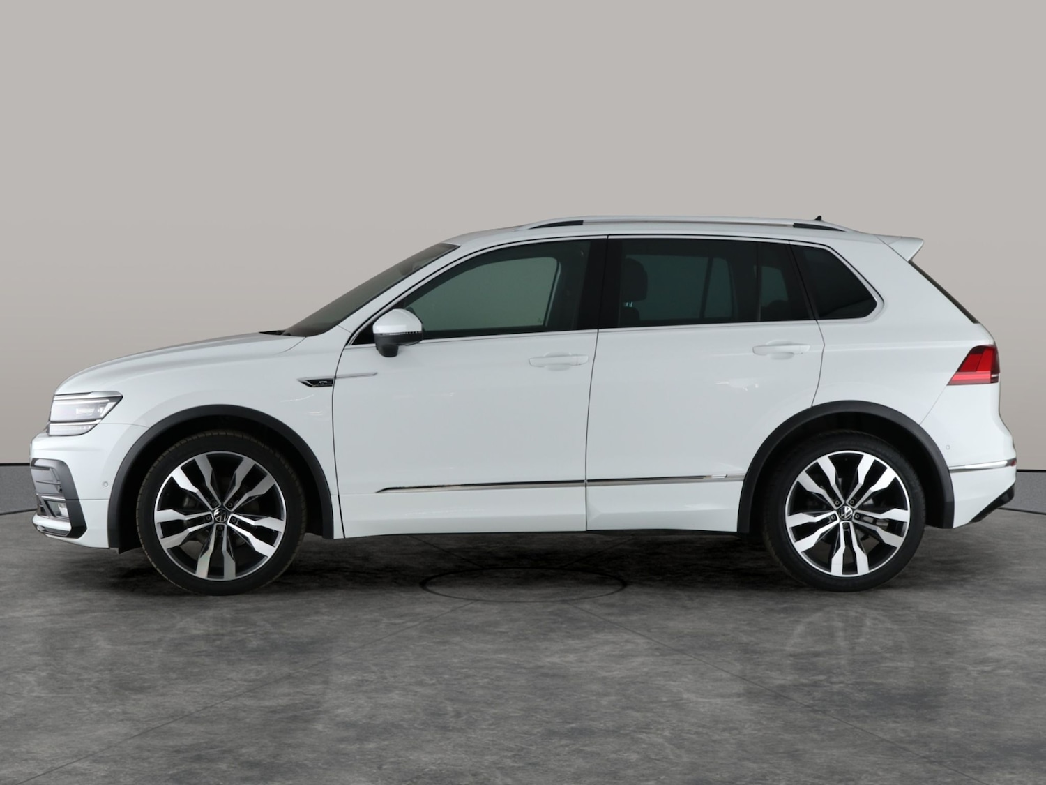Used Volkswagen Tiguan 2020 for sale - 77136735: Photo 13