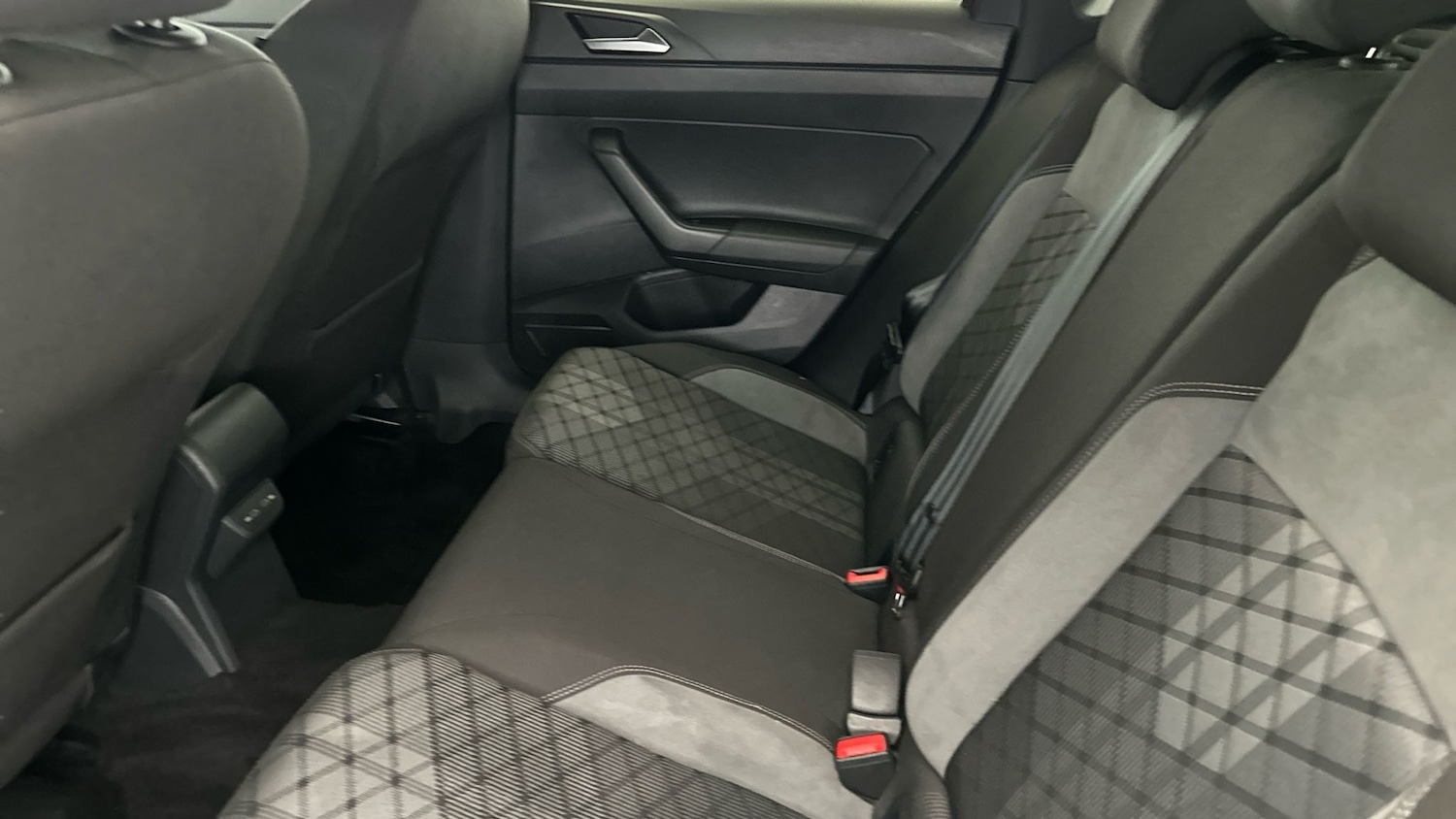 Used Volkswagen Polo 2024 for sale - 77378947: Photo 17