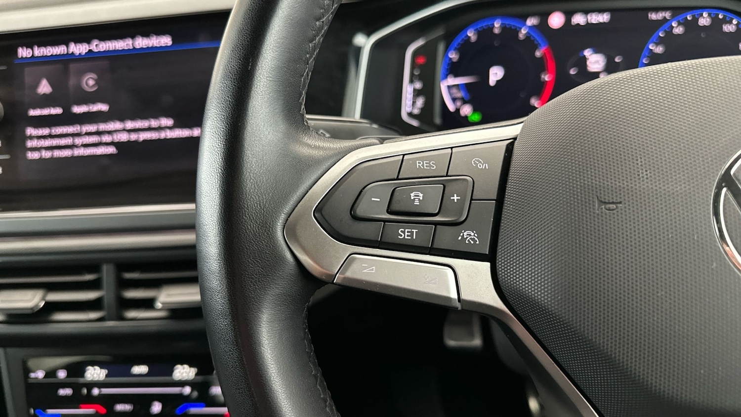 Used Volkswagen Polo 2024 for sale - 77378947: Photo 24