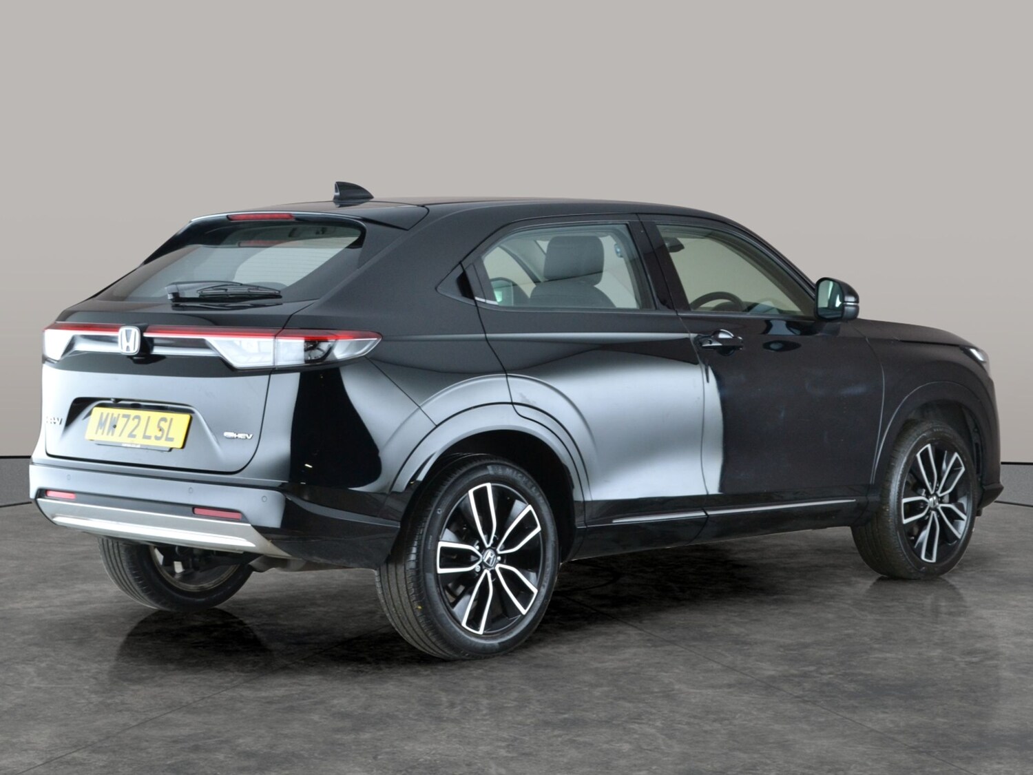 Used Honda HR-V 2023 for sale - 77347232: Photo 10