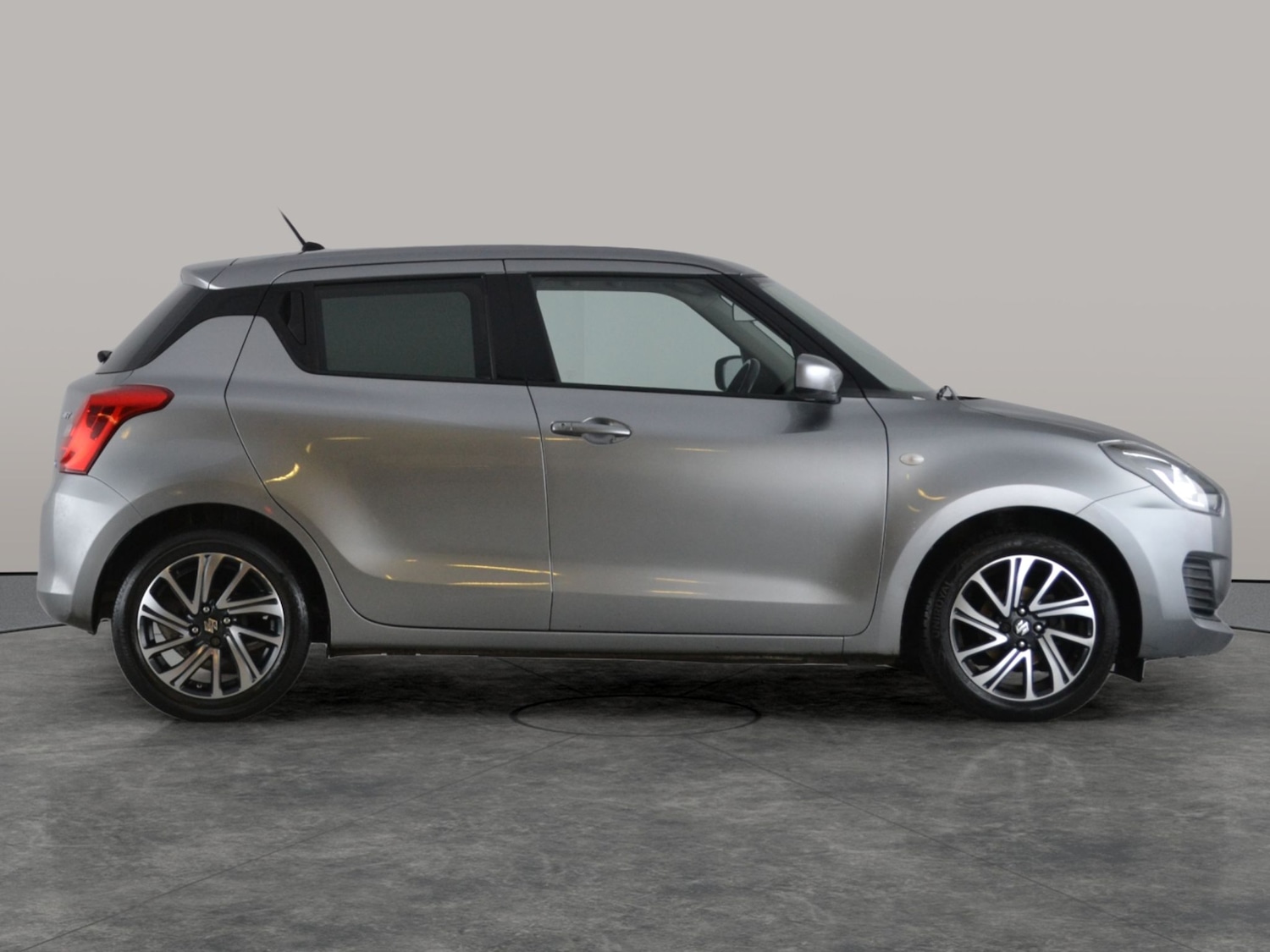 Used Suzuki Swift for sale - 77298052: Photo 10