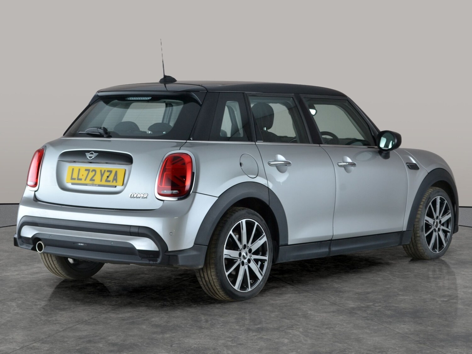 Used MINI Hatch 2022 for sale - 77706533: Photo 9