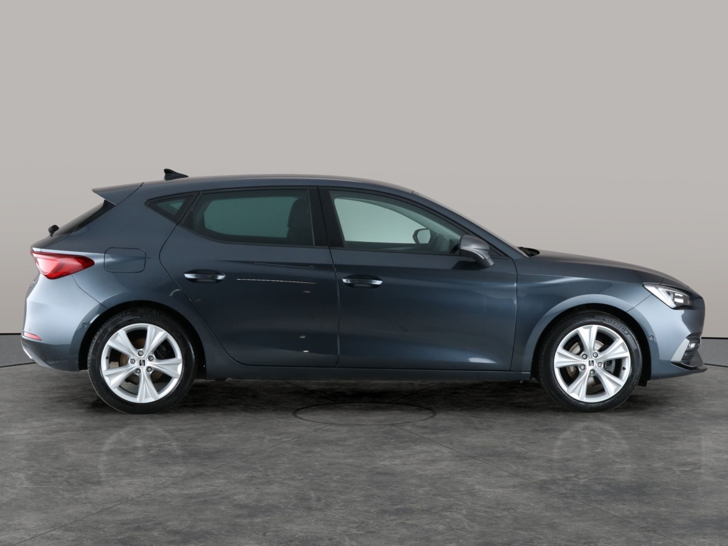 Used SEAT Leon 2021 for sale - 76545123: Photo 9