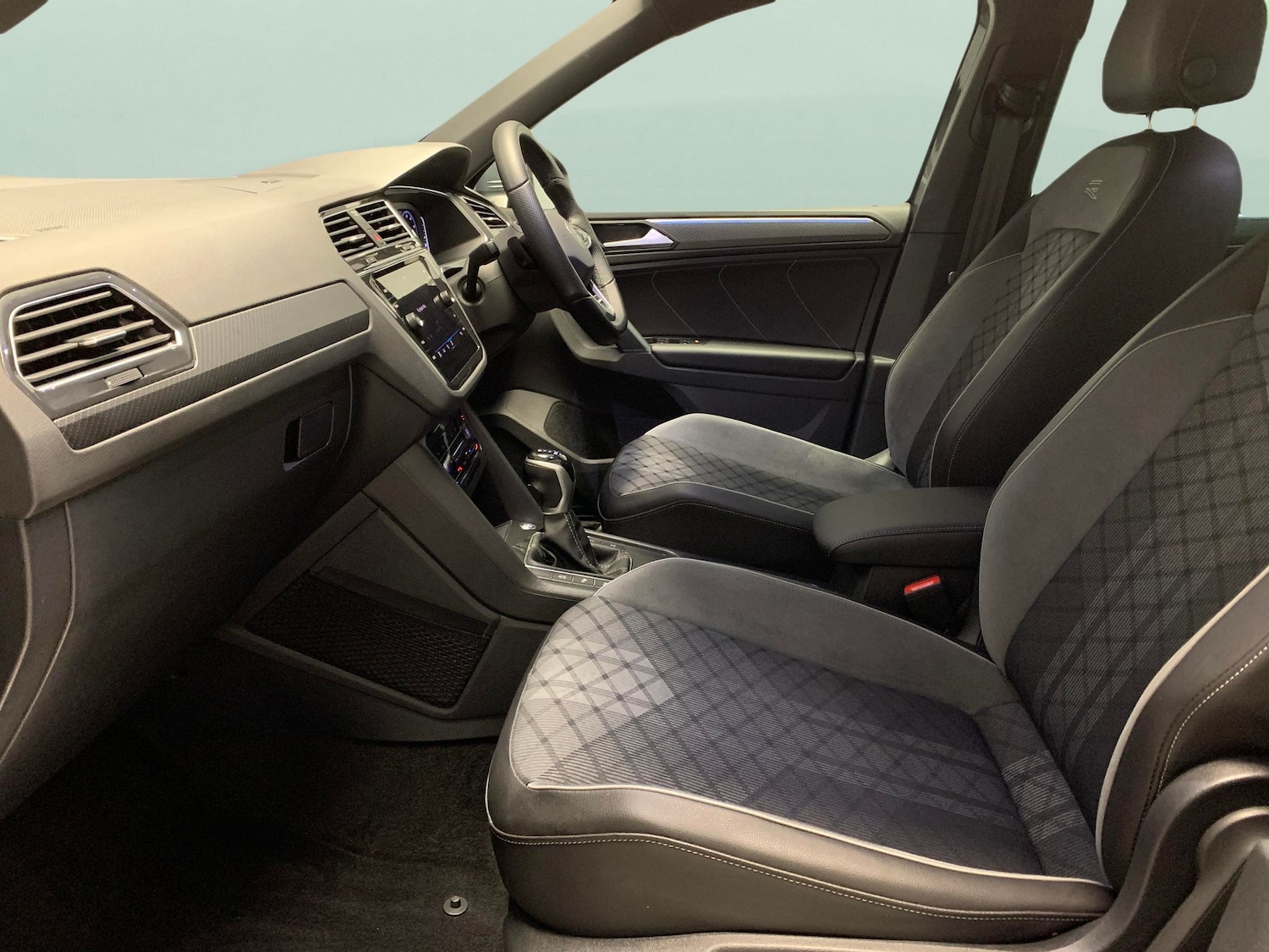 Used Volkswagen Tiguan 2022 for sale - 76669387: Photo 4