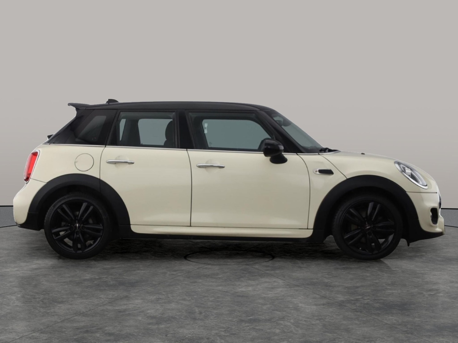 Used MINI Hatch 2019 for sale - 78218589: Photo 5