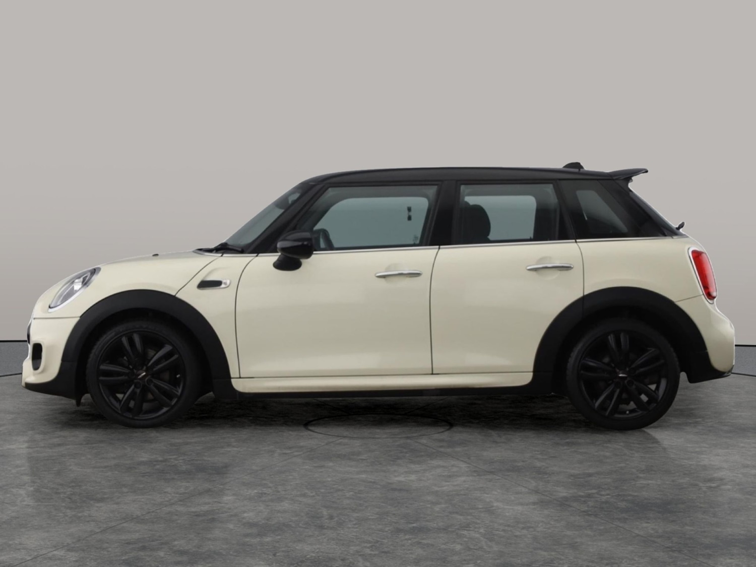 Used MINI Hatch 2019 for sale - 78218589: Photo 9