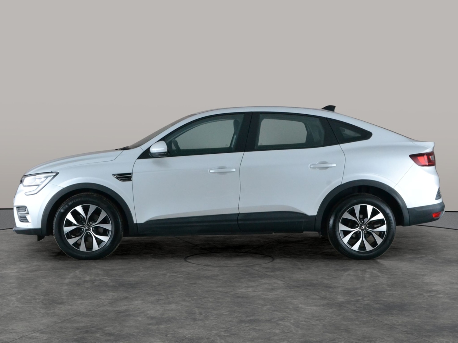 Used Renault Arkana 2022 for sale - 77732925: Photo 11