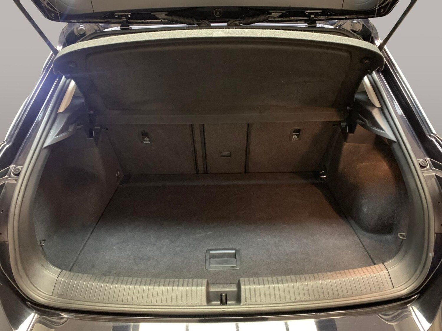 Used Volkswagen T-Roc 2019 for sale - 77555690: Photo 27