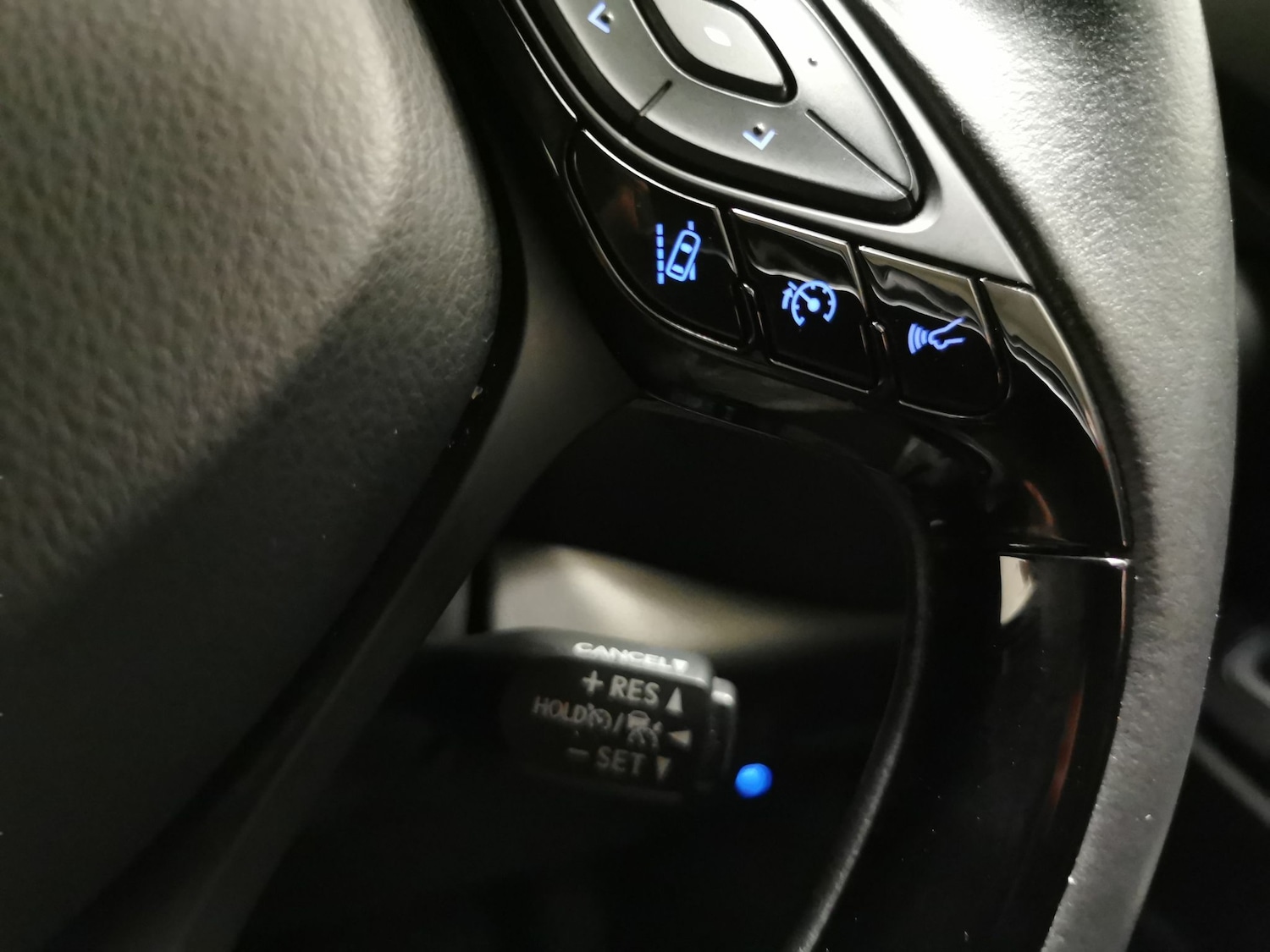 Used Toyota C-HR 2021 for sale - 76668686: Photo 21